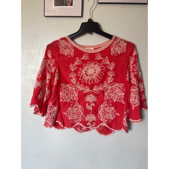 Solitaire Tops - Solitaire Red Embroidered Crop Top Boho Floral Scalloped Blouse Medium 21-1014